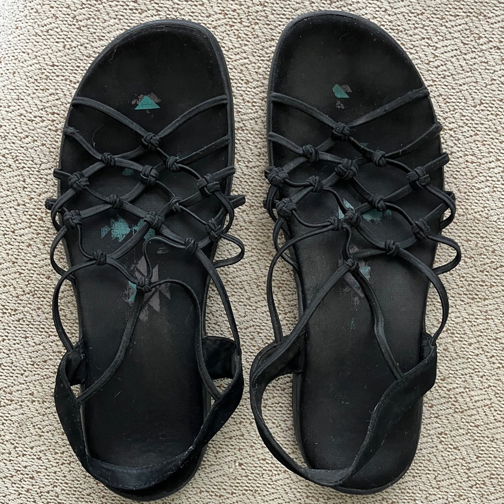 Skechers Black Knotted Strappy Women's Sandals women’s size 10